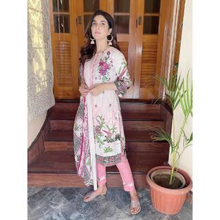 Areeba Habib feet photo 10