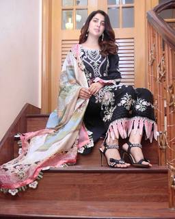 Areeba Habib feet photo 6