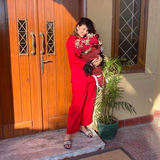 Areeba Habib feet photo 4