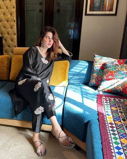 Areeba Habib feet photo 14
