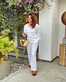 Areeba Habib feet photo 8