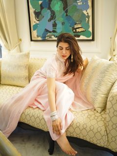 Areeba Habib feet photo 17