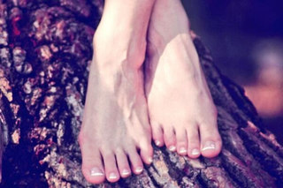 Arely Tellez feet photo 10