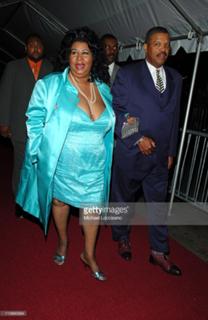 Aretha Franklin feet photo 12