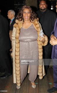 Aretha Franklin feet photo 15