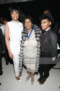 Aretha Franklin feet photo 17