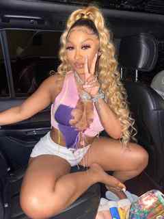 Ari Fletcher feet photo thumbnail