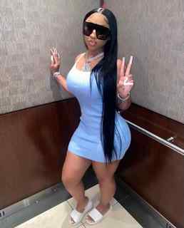 Ari Fletcher feet photo thumbnail