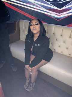 Ari Fletcher feet photo thumbnail