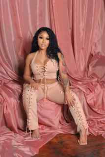 Ari Fletcher feet photo thumbnail