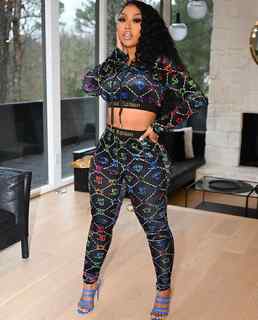 Ari Fletcher feet photo thumbnail