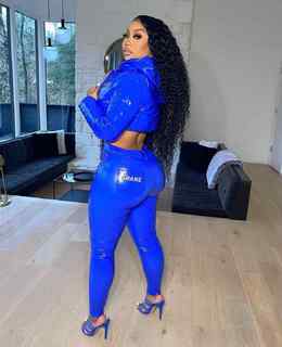 Ari Fletcher feet photo thumbnail