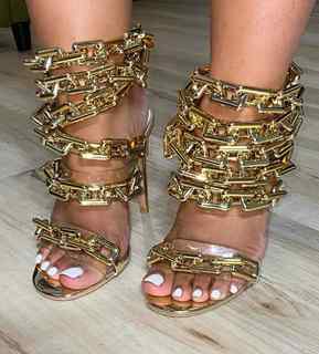 Ari Fletcher feet photo thumbnail