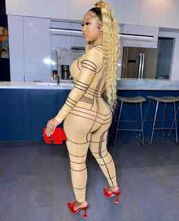 Ari Fletcher feet photo thumbnail