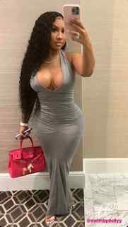 Ari Fletcher feet photo thumbnail