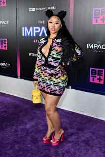 Ari Fletcher feet photo thumbnail