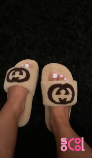 Ari Fletcher feet photo thumbnail