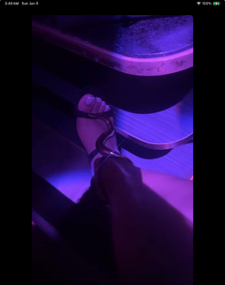 Ari Fletcher feet photo thumbnail