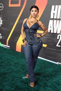 Ari Fletcher feet photo thumbnail