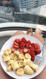 Ari Geli feet photo 4