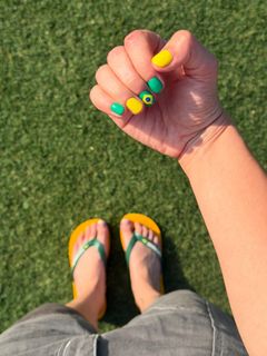 Ari Geli feet photo 8