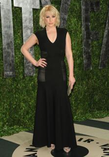 Ari Graynor feet photo thumbnail