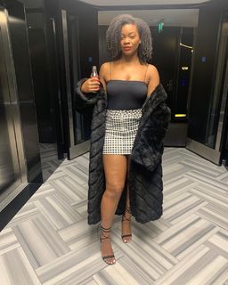 Ari Lennox feet photo 1