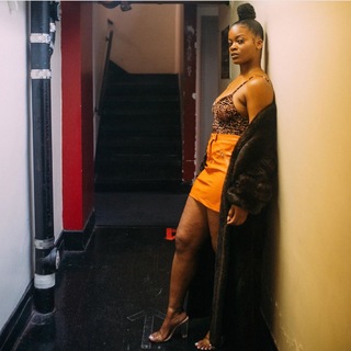 Ari Lennox feet photo 16