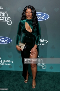 Ari Lennox feet photo 7