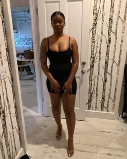 Ari Lennox feet photo 5
