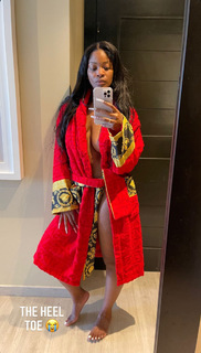 Ari Lennox feet photo 19