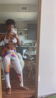 Ari Lennox feet photo 19