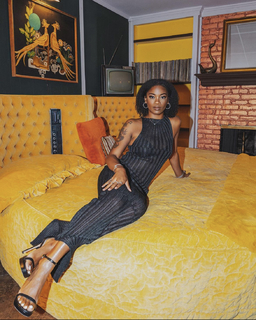 Ari Lennox feet photo 20