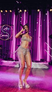 Ari Lennox feet photo 20