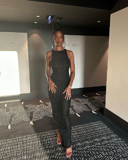 Ari Lennox feet photo 8