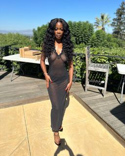 Ari Lennox feet photo 3