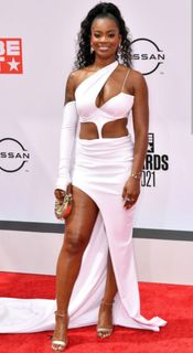 Ari Lennox feet photo 2
