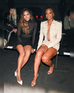 Ari Lennox feet photo 16