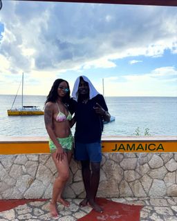 Ari Lennox feet photo 18
