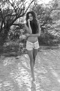 Ariadne Artiles feet photo 7