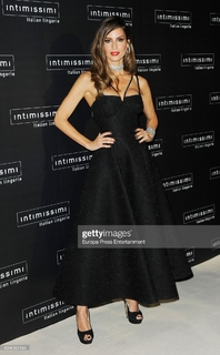 Ariadne Artiles feet photo 17