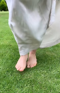 Ariadne Díaz feet photo thumbnail