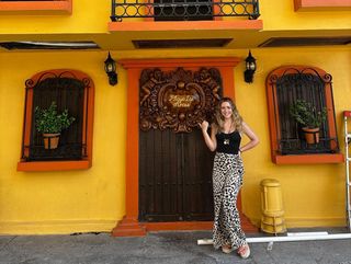 Ariadne Díaz feet photo thumbnail