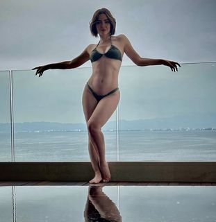 Ariadne Díaz feet photo 3