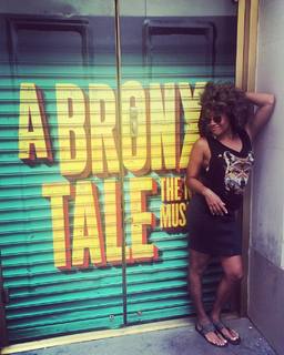 Ariana DeBose feet photo thumbnail