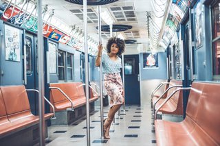 Ariana DeBose feet photo thumbnail