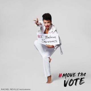 Ariana DeBose feet photo thumbnail