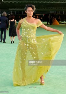 Ariana DeBose feet photo thumbnail