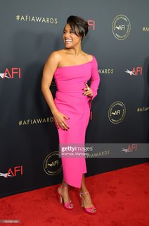 Ariana DeBose feet photo thumbnail
