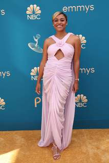 Ariana DeBose feet photo thumbnail